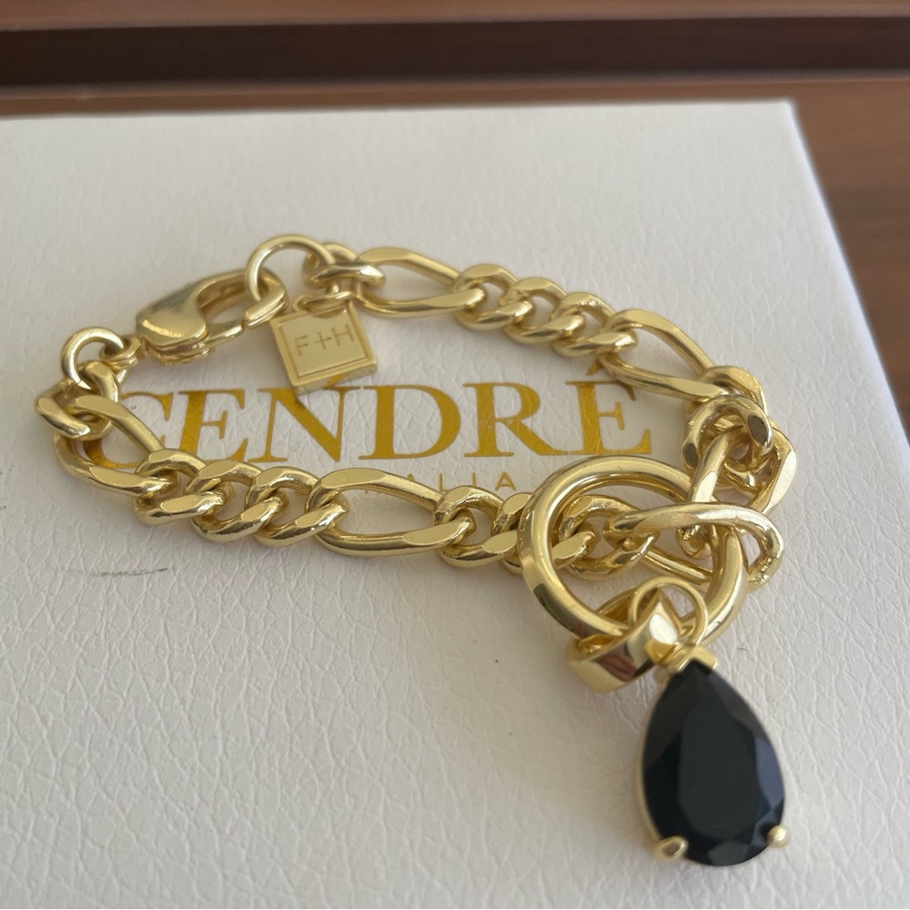 HOST PICK⭐️F&H Studios Gold Plated Chain Bracelet, Onyx Gem🖤from Em Davies 💕 - Picture 1 of 5